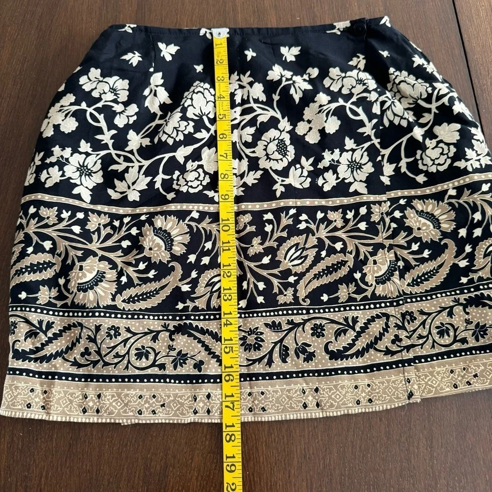 L' Amadei Women's Black Print Wrap Mini Skirt Size 10
